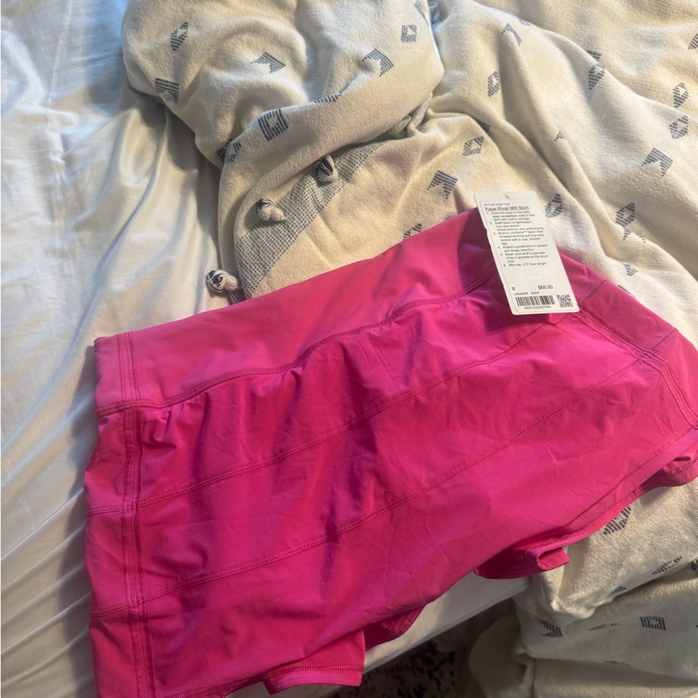Lululemon pace rival MR Skirt in SNCP